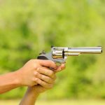 День револьвера