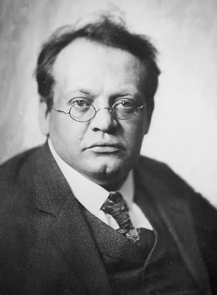 Макс Регер