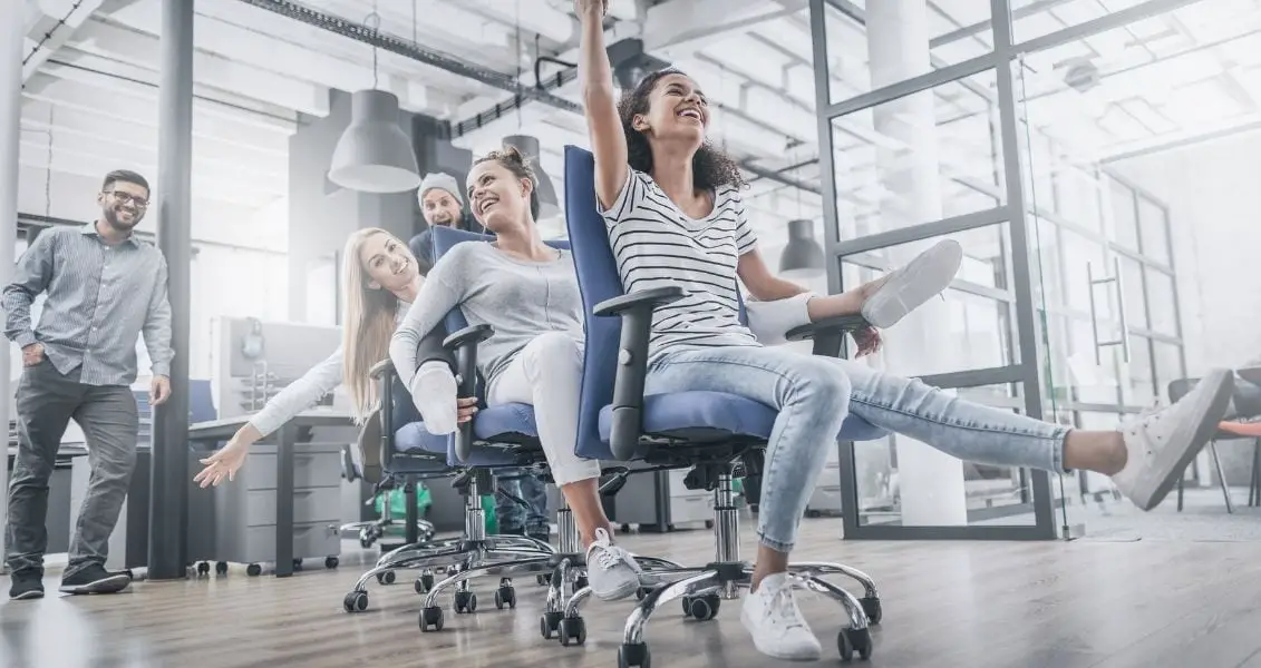 Міжнародний день веселощів на роботі