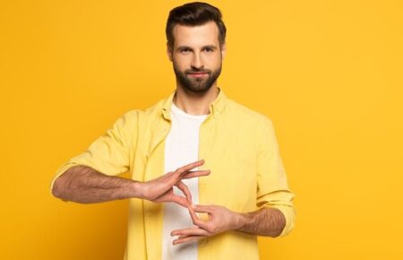 Міжнародний день жестових мов