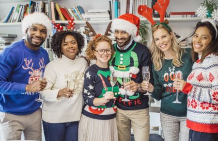 День потворного светра (National Ugly Sweater Day)