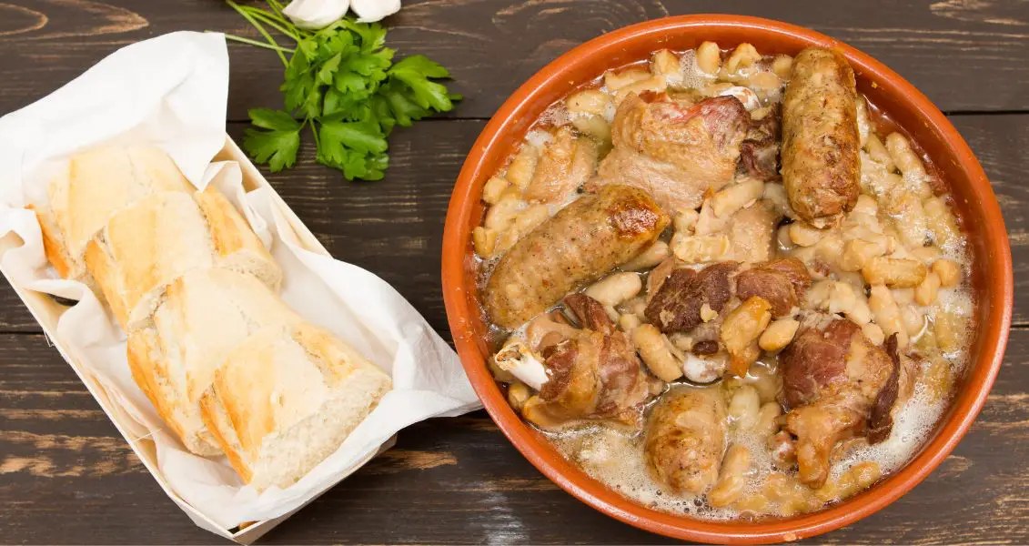 День касуле (National Cassoulet Day)