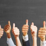 День вдячності великому пальцю