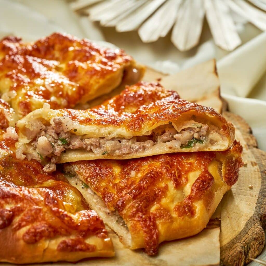 Хачапурі з мʼясом